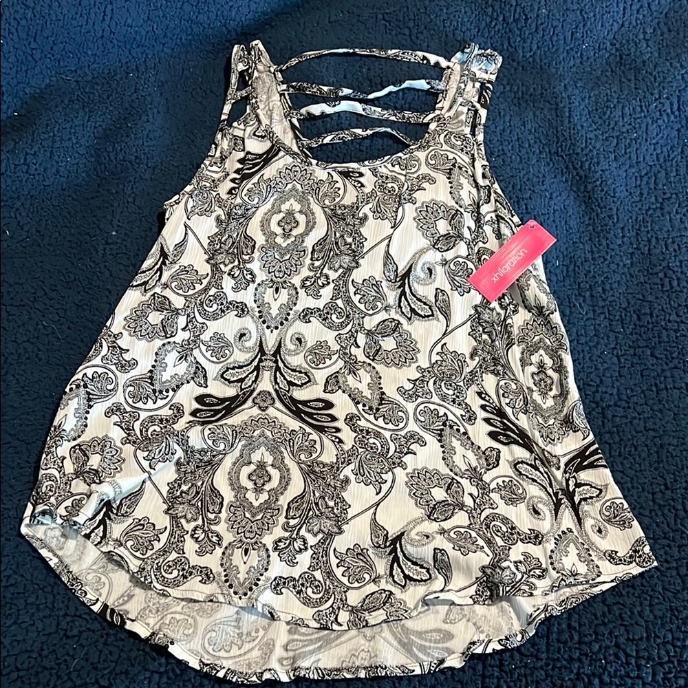 Xhilaration White Black Backless Sleeveless Tank Top
